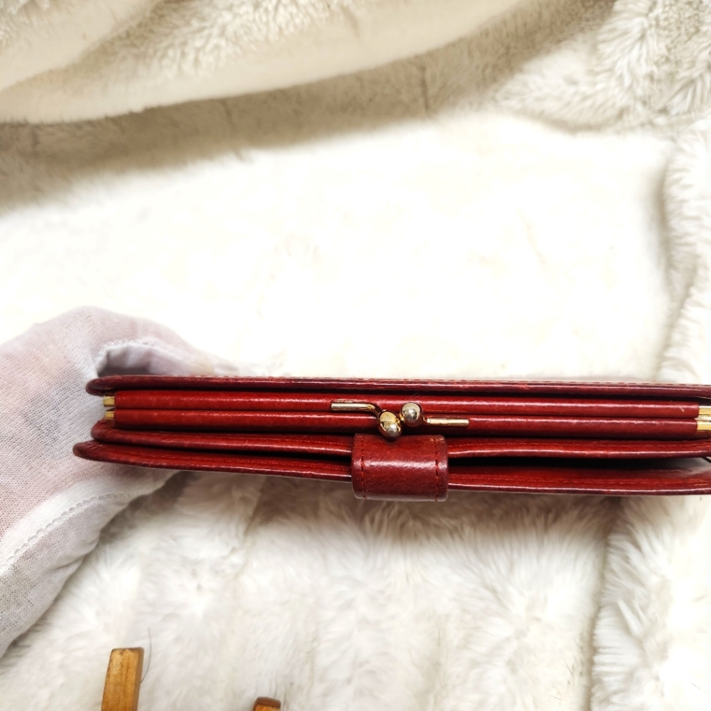 NYC Coach Billfold - Picture 6 of 15
